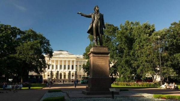 
				Уязвимое культурное наследие: как сохранить языки коренных народов России?	